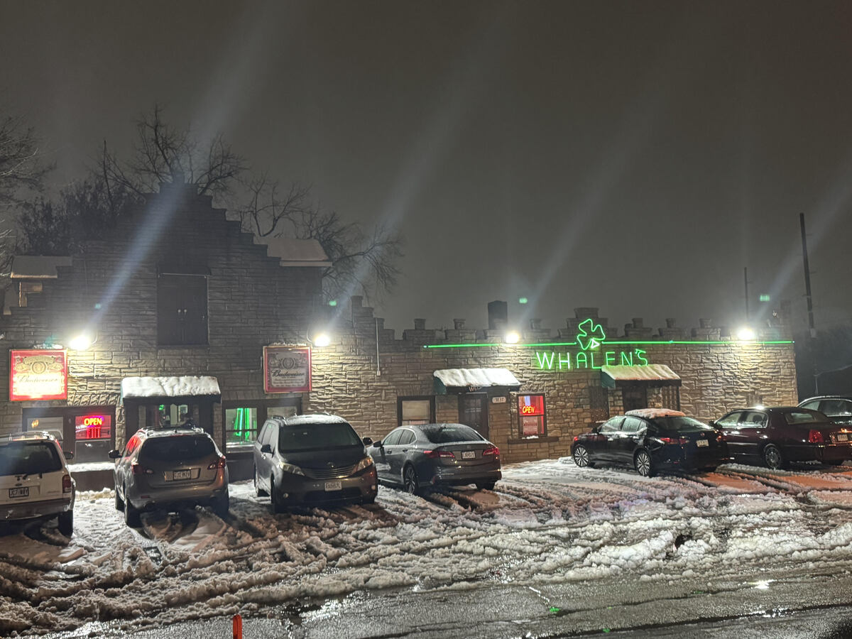 Exterior of Whalen's Bar & Grill